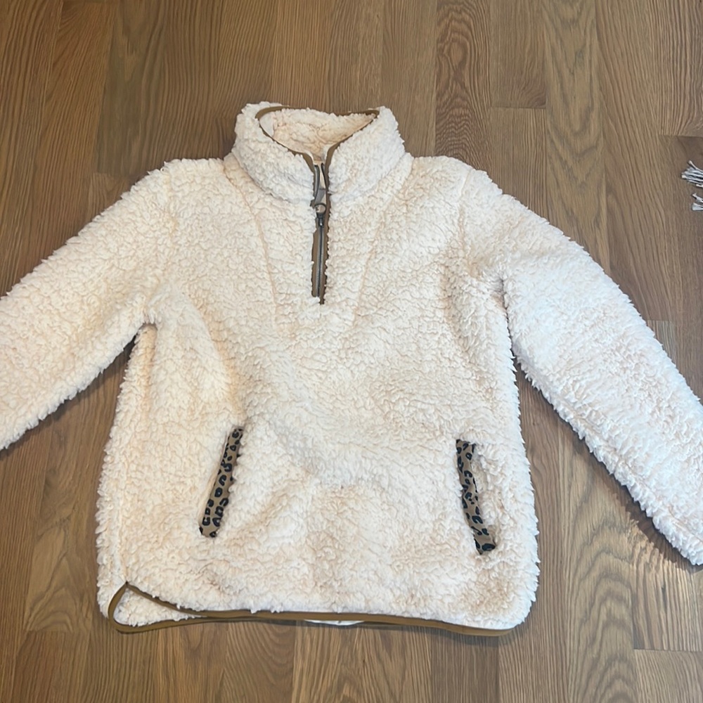 Thread & Supply Wubby Fleece Pullover
